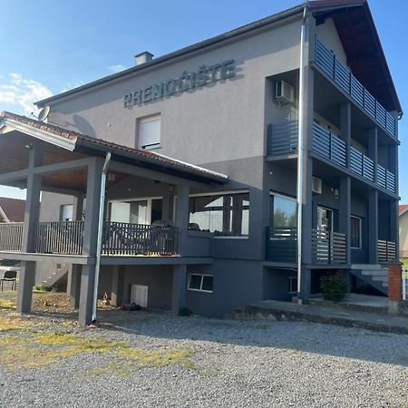 Prenociste Denis Hotel Velika Exterior foto